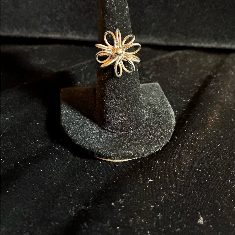 Vintage Sarah Coventry Wire Flower Ring Adjustable